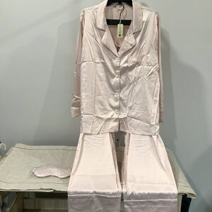 NWT!! Silky Pink 2 Piece Pajama Set with Sleep Mask Size XL